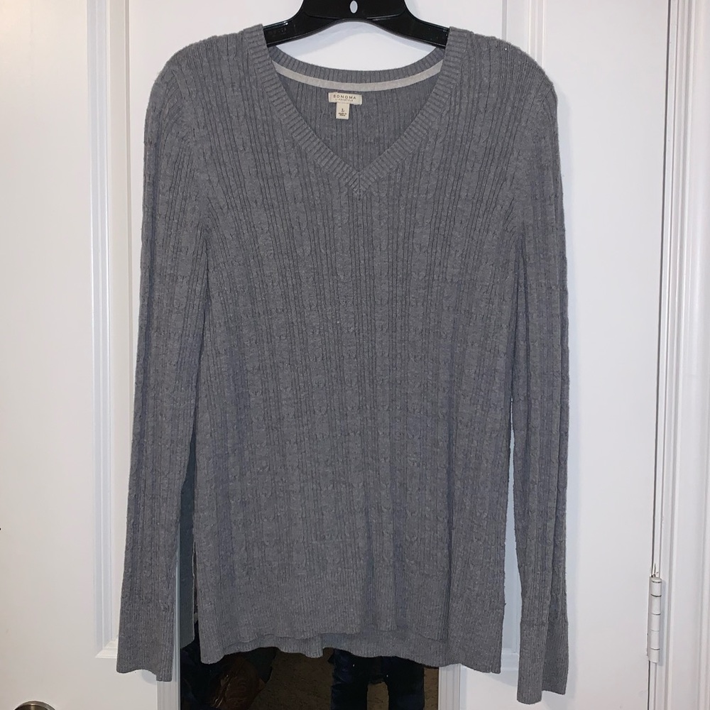 Beautiful Sonoma sweater! 3/$14 OR 4/$17!!